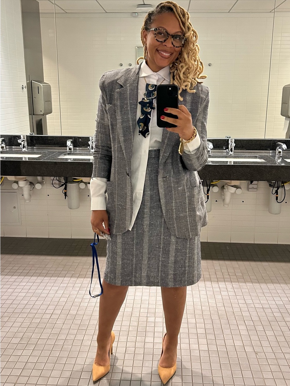 VINTAGE SKIRT SUIT